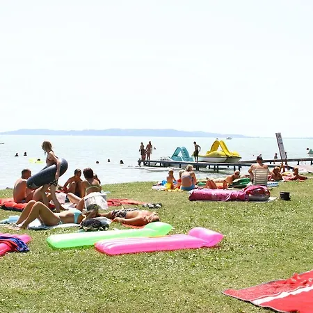 Naturexpert Mobil Házak-pelso Campingplatz Alsóörs