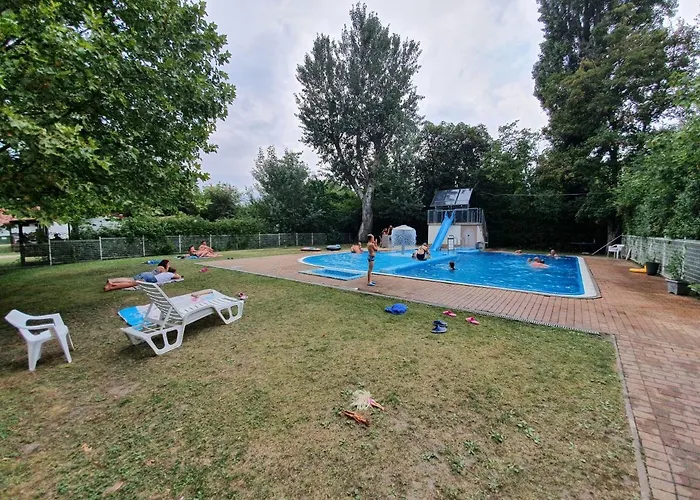 Naturexpert Mobil Hazak-pelso Kemp Alsóörs