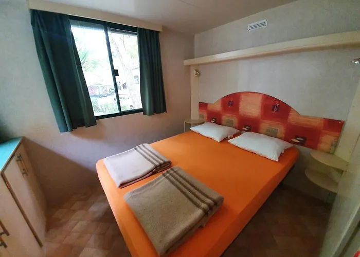 Naturexpert Mobil Hazak-pelso אתר קמפינג Alsóörs