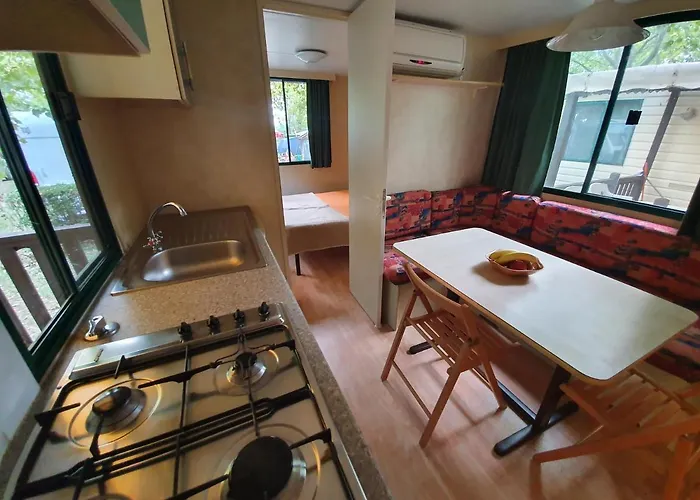 Naturexpert Mobil Hazak-pelso אתר קמפינג *