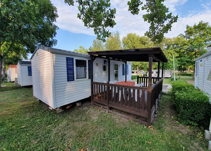 אתר קמפינג Naturexpert Mobil Hazak-pelso Alsóörs