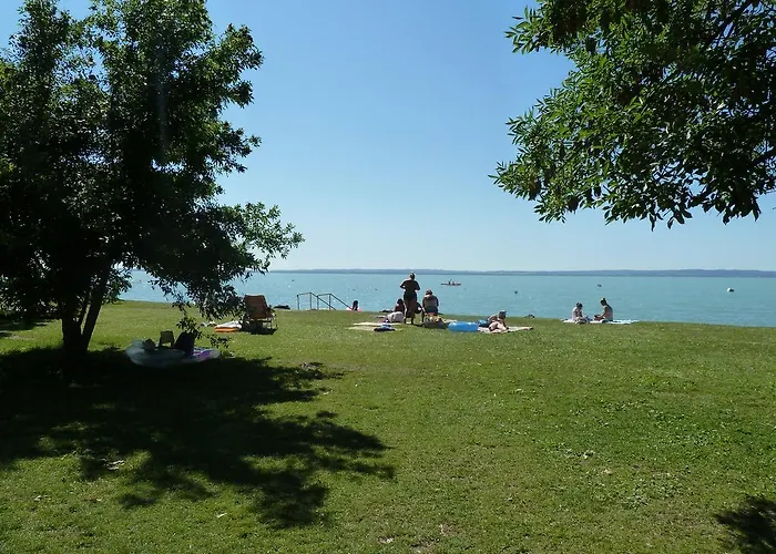 אתר קמפינג Naturexpert Mobil Hazak-pelso Alsóörs