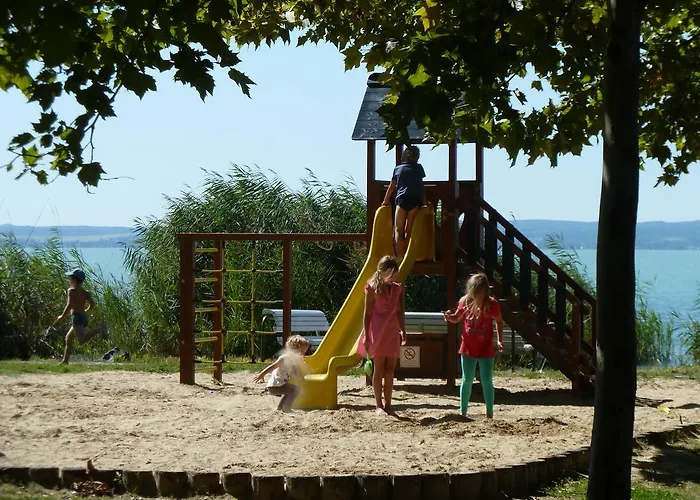 Kemp Naturexpert Mobil Hazak-pelso *